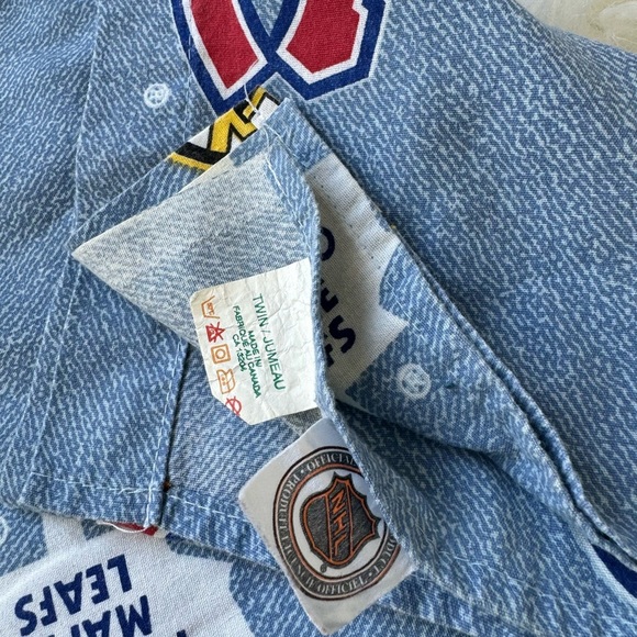 VTG NHL Hockey Original 6 Teams Logos Fitted Flat Bed Sheet Size: TWIN - Picture 3 of 5